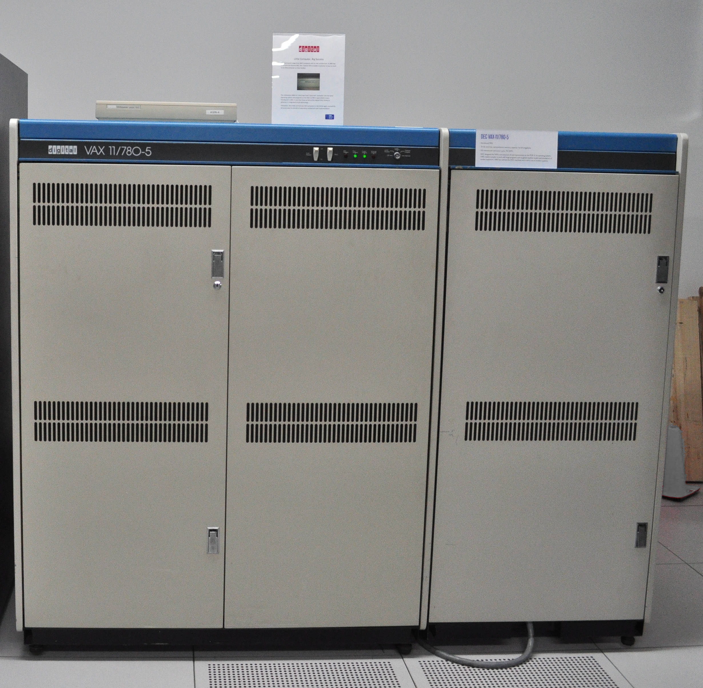 DEC VAX computer