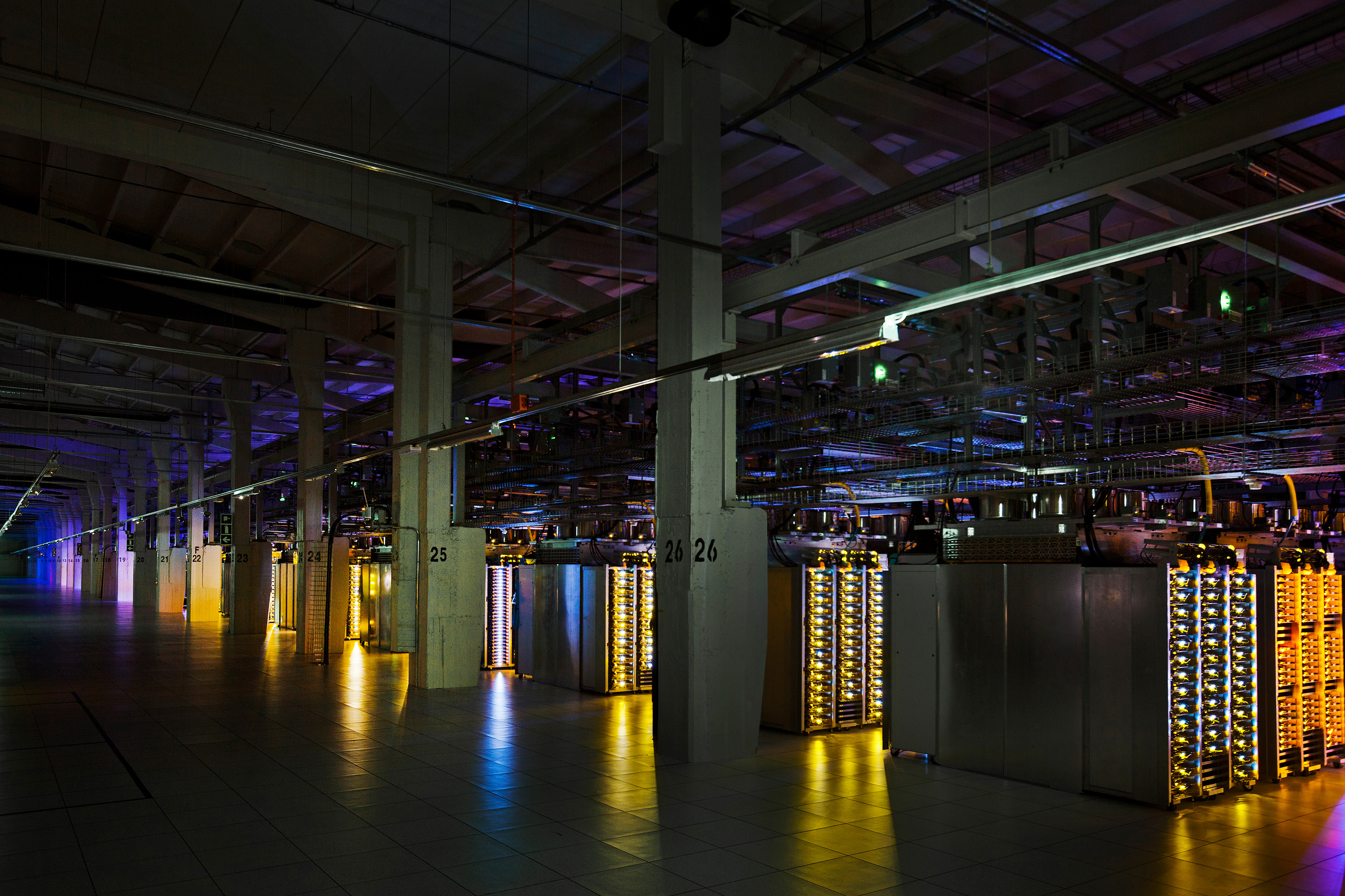 Large Google Datacenter Picture